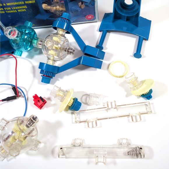 Vintage 1990 Capsela 204 Motorized Science Robot Discovery Toy 7+ No Instruction - Picture 3 of 8